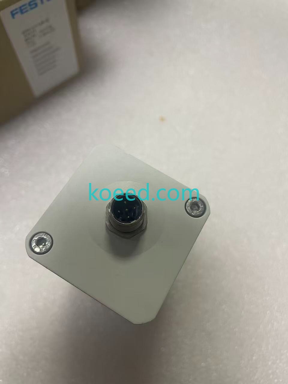 VPPE-3-1-1/8-10-420-E1  557776 - Koeed Fashion View